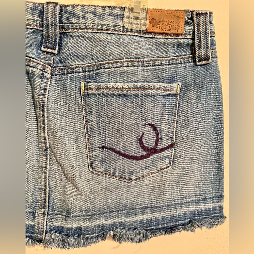 Women’s/Junior’s Vintage Hippie Brand Denim Jean Raw Hem Mini Skirt Size 27 or 5 - Picture 10 of 14